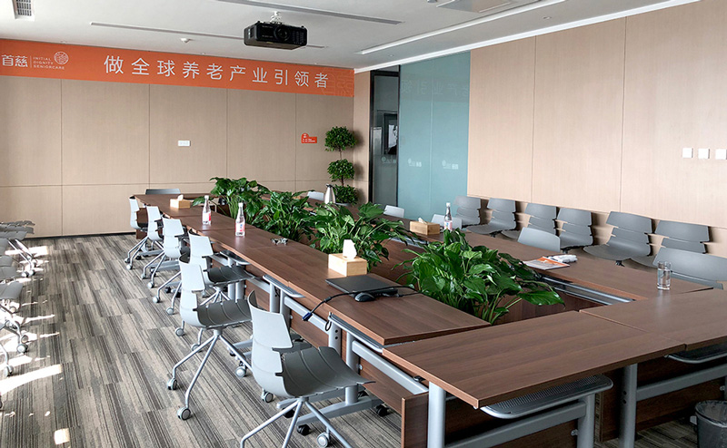 首慈養老集(ji)團(tuán)辦(bàn)公(gong)室裝(zhuang)修