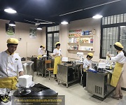 蛋糕裱花(huā)實操課程